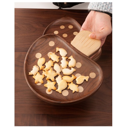 Creative cute solid wood children's dinner plate