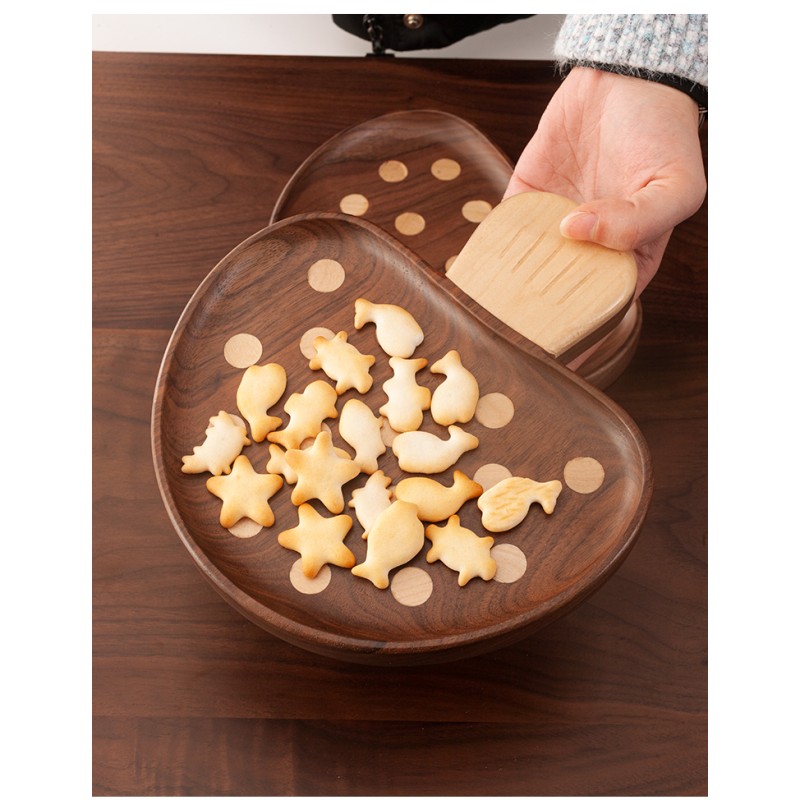 Creative cute solid wood children's dinner plate 
